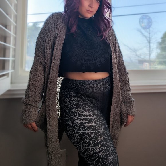 Cozy Popcorn Cardigan Sweater - Grey - Picture 4 of 6